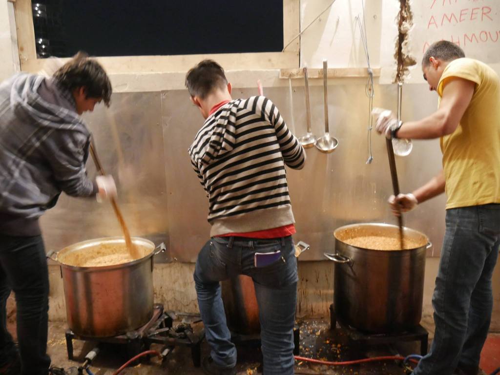 Programa 04×24 – Los muros ‘invisibles’ de Europa: entrevistamos a la responsable de Comunicación de No Name Kitchen, Bárbara&nbsp;Bécares