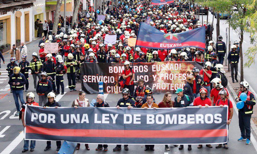 Programa 03×07 – Una ley para la profesión de bombero: entrevistamos al portavoz de la Coordinadora Unitaria de Bomberos Profesionales, Miguel&nbsp;Sánchez