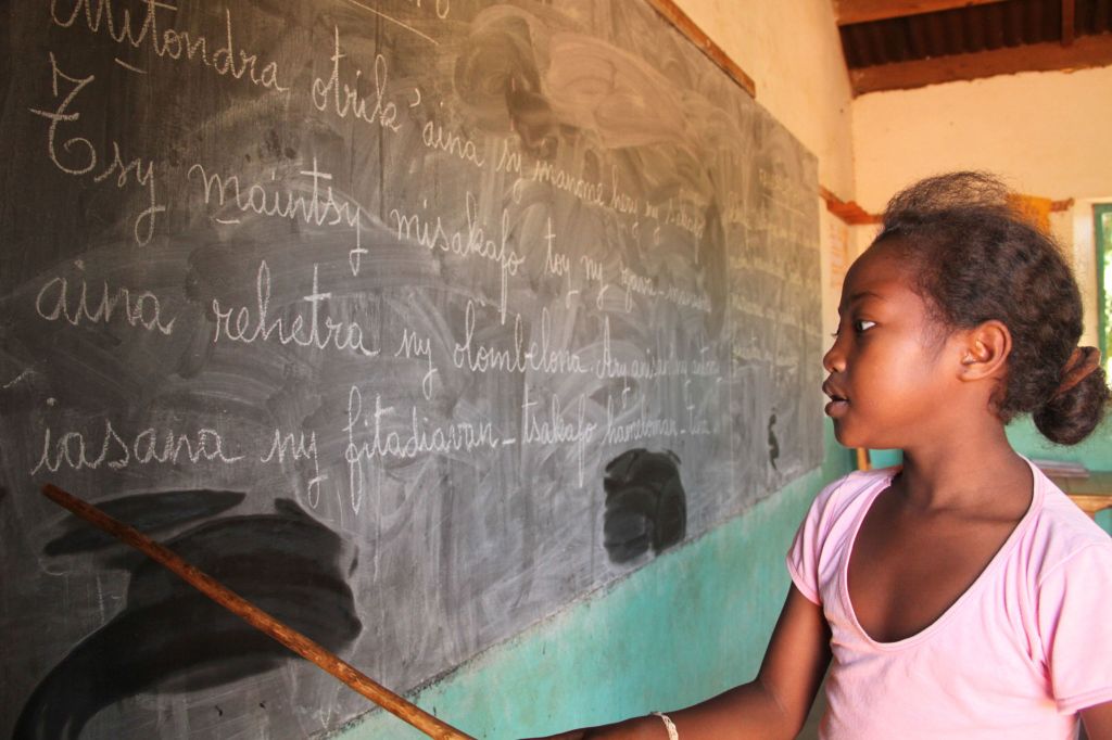 Programa 06×04 – Madagascar y la pobreza estructural:  entrevistamos a la gerente de la Fundación Agua de Coco, Sandra&nbsp;Fernández